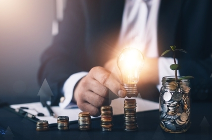 Financial Advisor with lightbulb